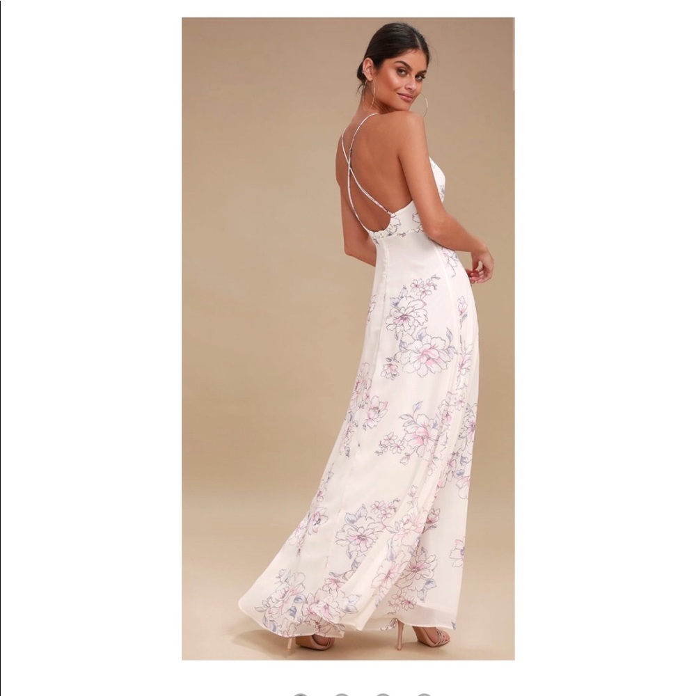 Pale Blush Floral Print Maxi Dress. NWT